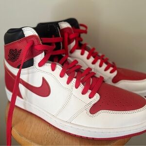 Air Jordan 1 Retro High OG 'Heritage'